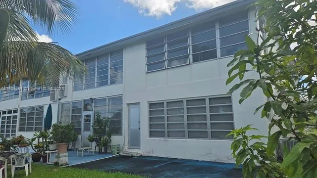 $99,900 | 11 Northeast 204th Street, Unit 25, Miami Gardens, FL 33179