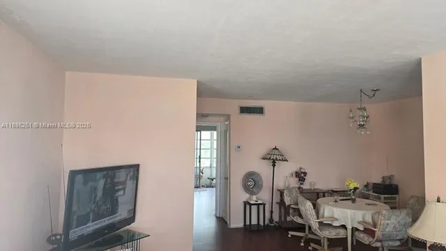 $99,900 | 11 Northeast 204th Street, Unit 25, Miami Gardens, FL 33179