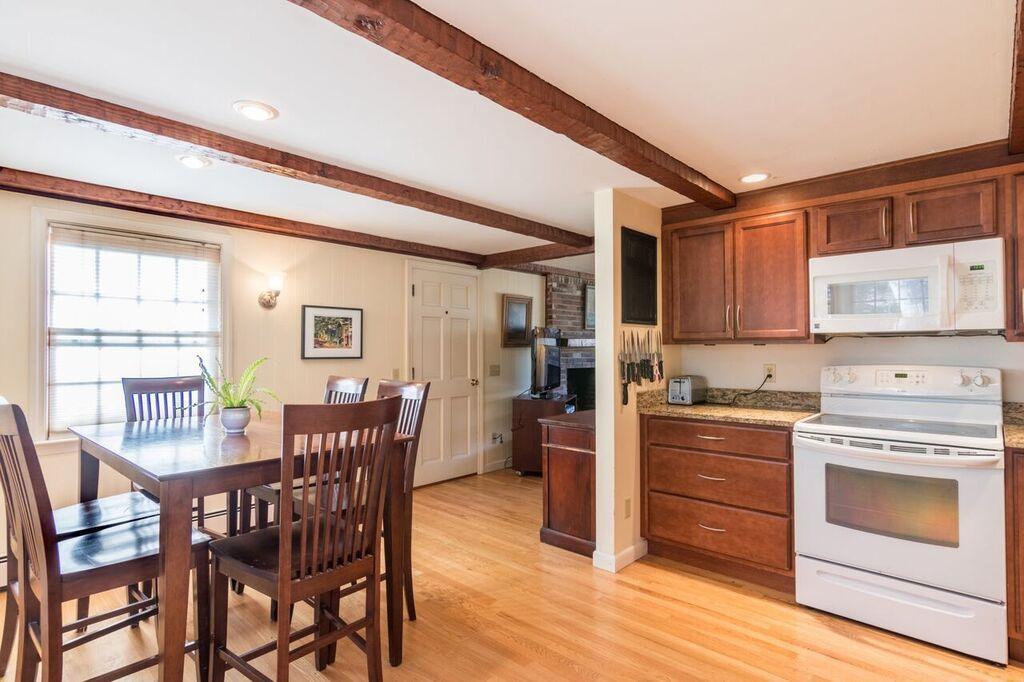 1305 Long Pond Road Brewster, MA 02631 - Photo 7 of 21 VIRVV7am 1305 Long Pond eatin kitchen to