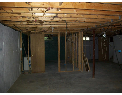 78 Butternut Street Springfield, MA 01128 - Photo 16 of 16