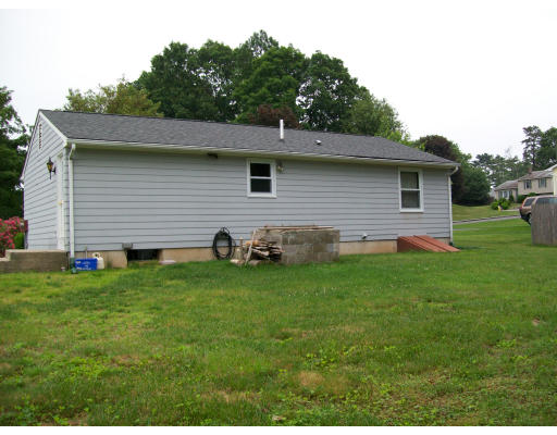 78 Butternut Street Springfield, MA 01128 - Photo 4 of 16