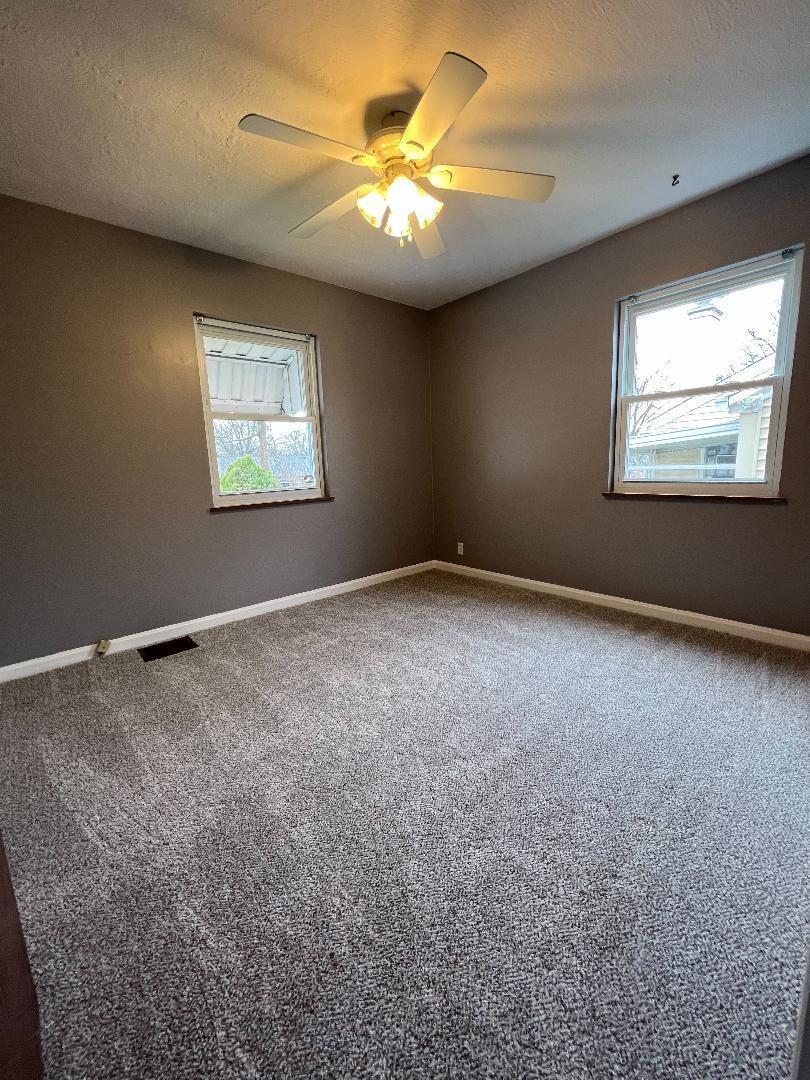 5625 Samver Road Cincinnati, OH 45239 - Photo 11 of 33