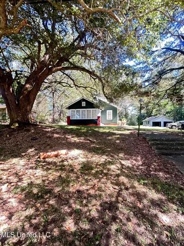$117,000 | 505 South Magnolia St Summit, Summit, MS 39666