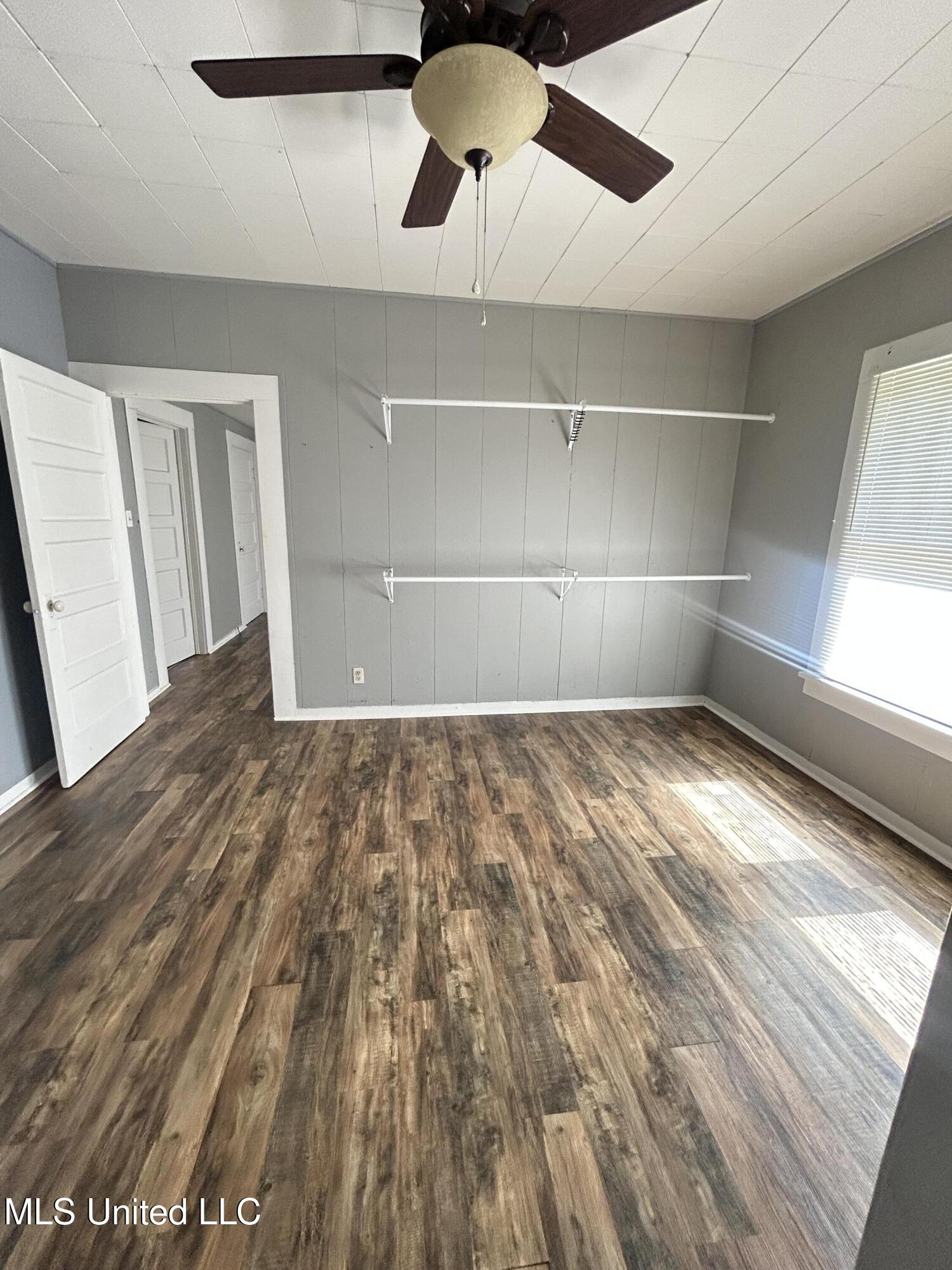 505 South Magnolia St Summit Summit, MS 39666 - Photo 12 of 29 IMG_0716