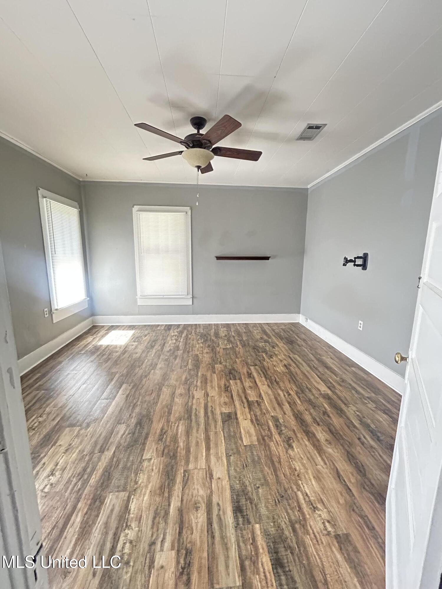 505 South Magnolia St Summit Summit, MS 39666 - Photo 13 of 29 IMG_0715