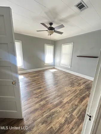 $99,000 | 505 South Magnolia St Summit, Summit, MS 39666