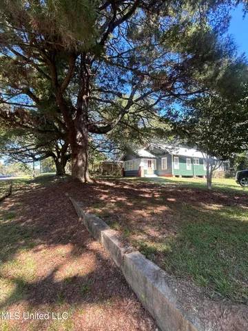 $117,000 | 505 South Magnolia St Summit, Summit, MS 39666