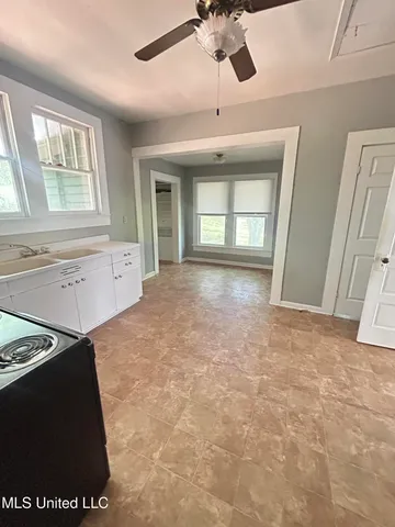 $117,000 | 505 South Magnolia St Summit, Summit, MS 39666