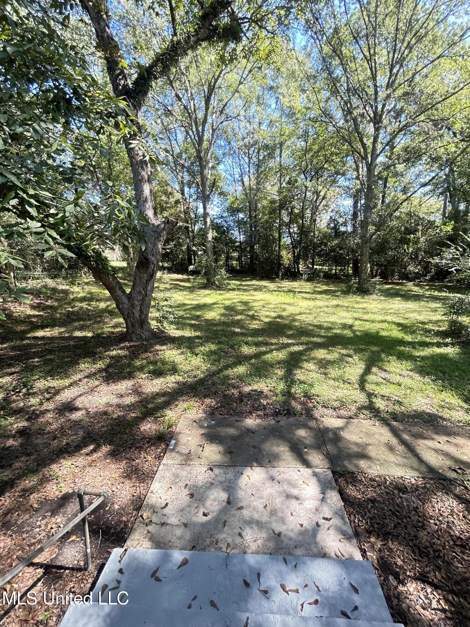 505 South Magnolia St Summit Summit, MS 39666 - Photo 27 of 29 IMG_0728