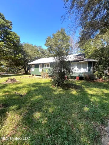 $117,000 | 505 South Magnolia St Summit, Summit, MS 39666