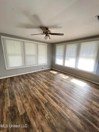 $99,000 | 505 South Magnolia St Summit, Summit, MS 39666