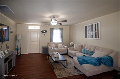 411 Sullivan Loop Road Midway Park, NC 28544 - Photo 4 of 11 8ba73ac24b1e40caac448fa84c30fd34