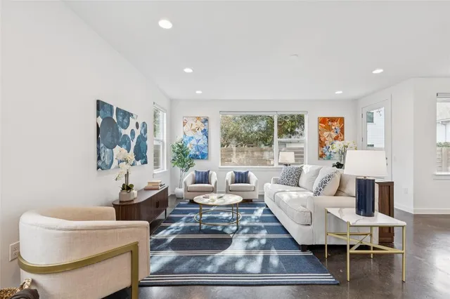 $650,000 | 6546 East Lovers Lane, Dallas, TX 75214