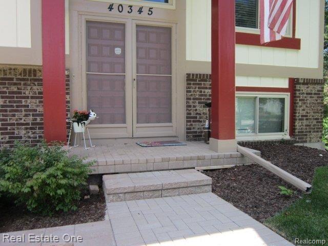 40345 Oak Tree Novi, MI 48375 - Photo 3 of 41 double doors.JPG