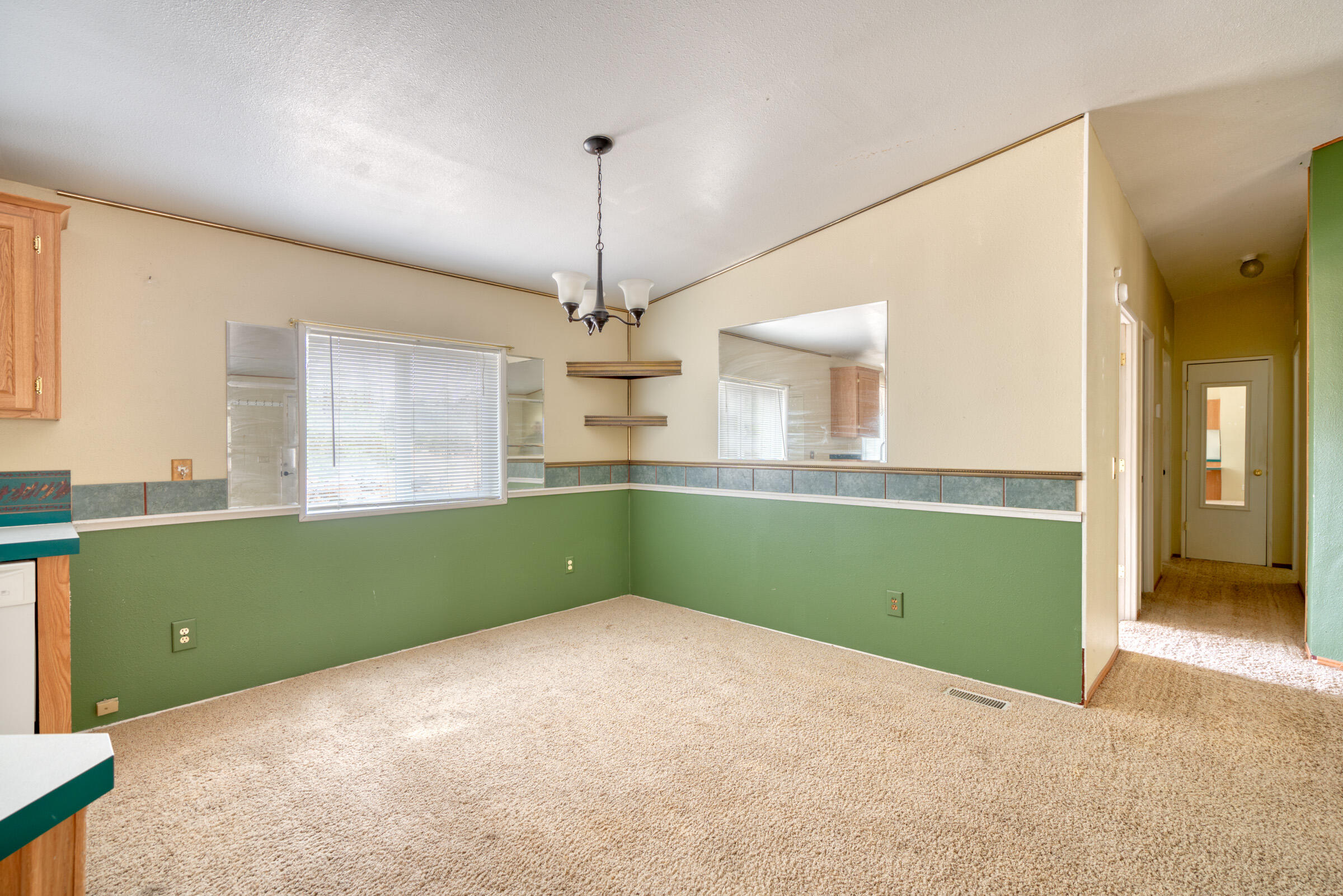 60906 Ridge Drive Bend, OR 97702 - Photo 17 of 53 130_60906 Ridge Dr_Pro Property Photos_B