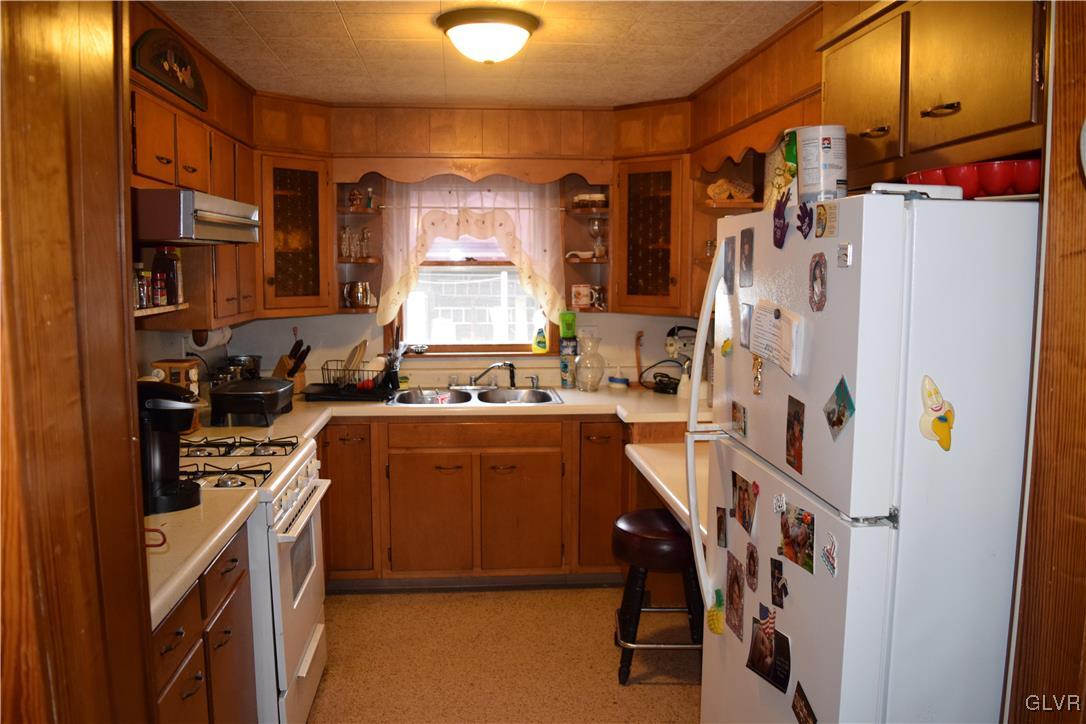 75 Mill Road Palmerton, PA 18071 - Photo 4 of 15 Gallery Image 4