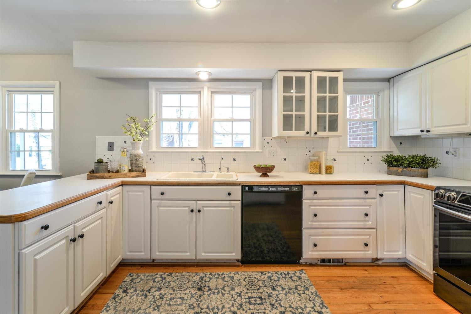 2421 Londonderry Road Ann Arbor, MI 48104 - Photo 15 of 44 Photo 15