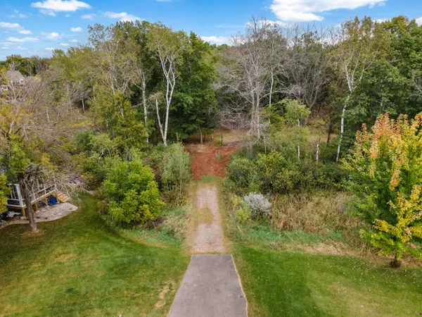 $350,000 | 56-xx Heather Ridge Court, St. Paul, MN 55126