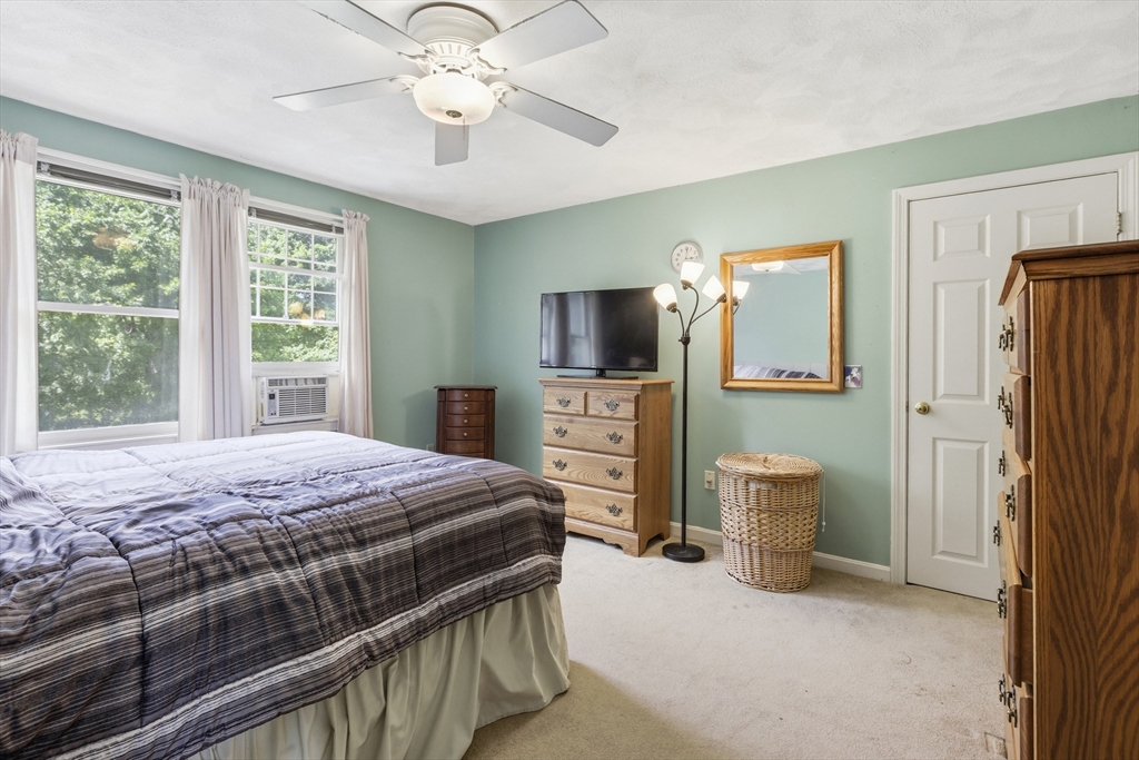 4 Oneida Place Hudson, MA 01749 - Photo 29 of 42