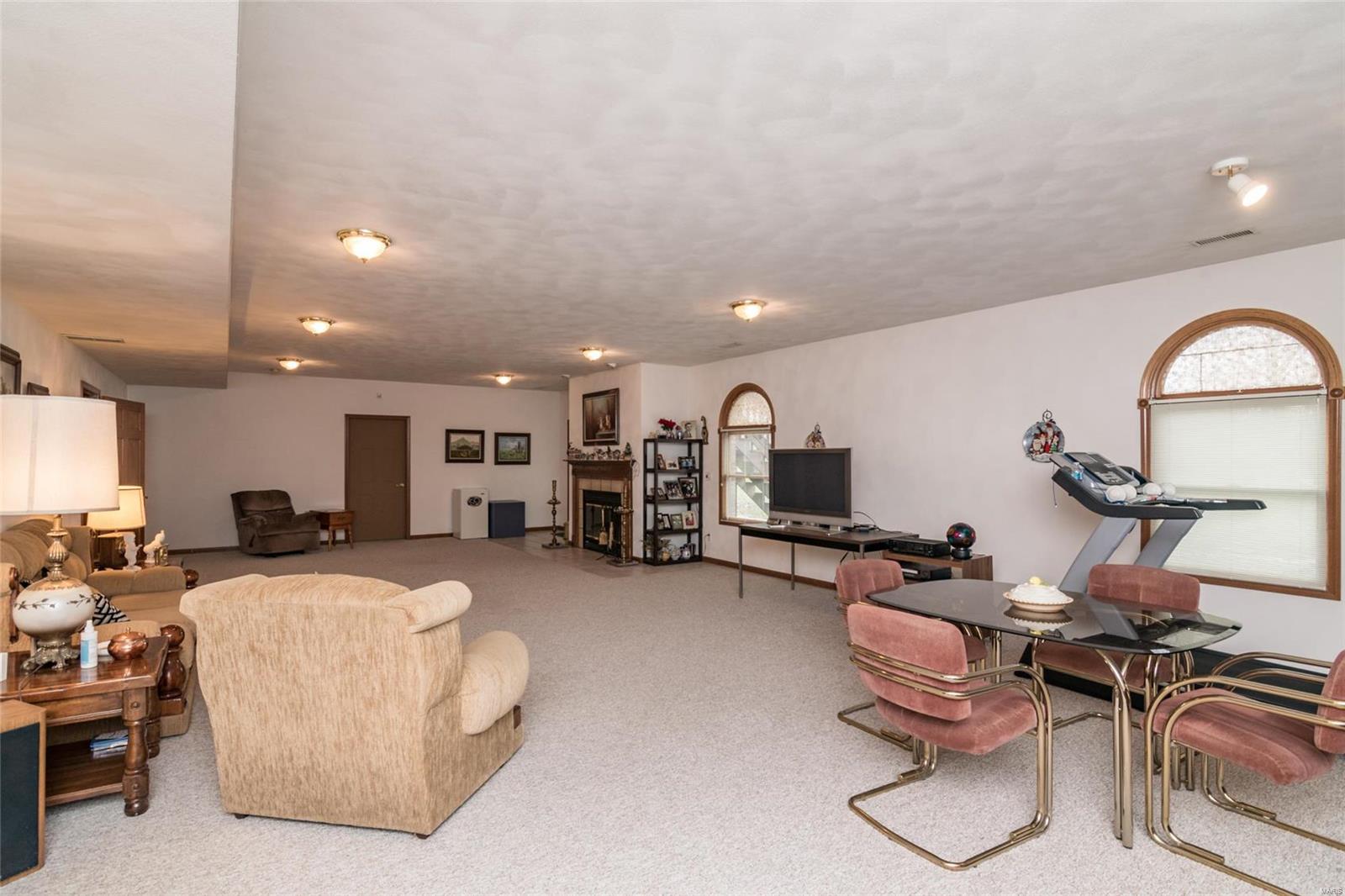11401 Leuscher Road Alhambra, IL 62001 - Photo 23 of 46