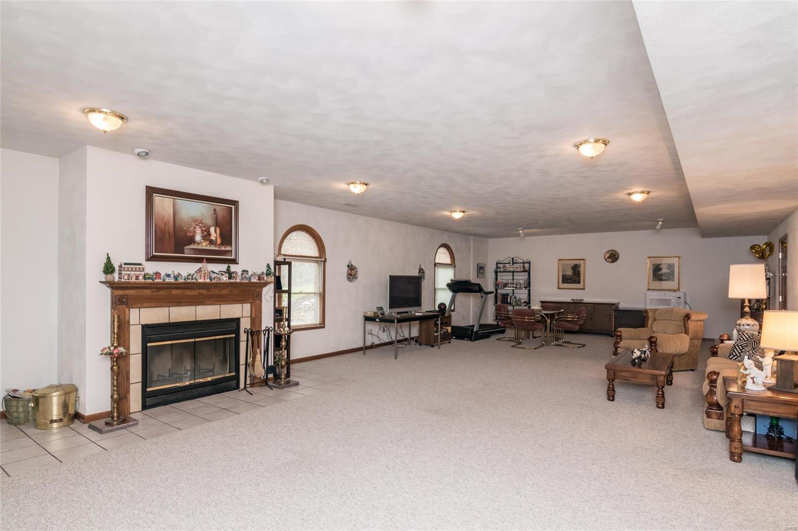 11401 Leuscher Road Alhambra, IL 62001 - Photo 24 of 46