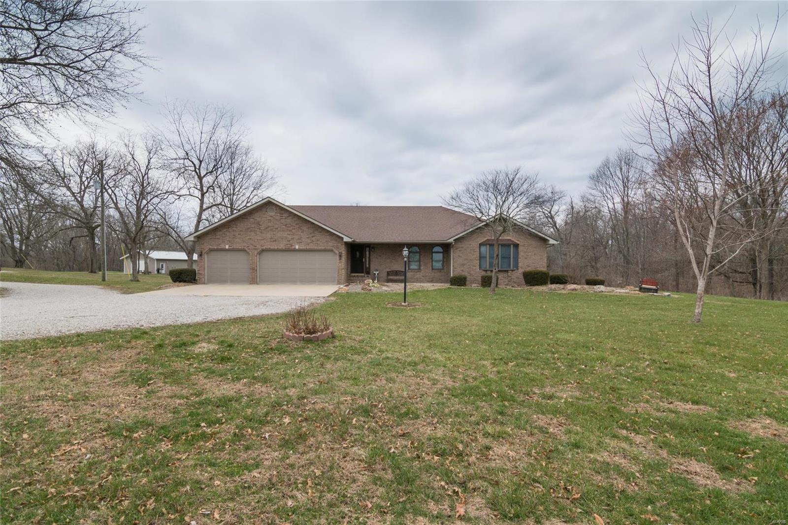 11401 Leuscher Road Alhambra, IL 62001 - Photo 28 of 46