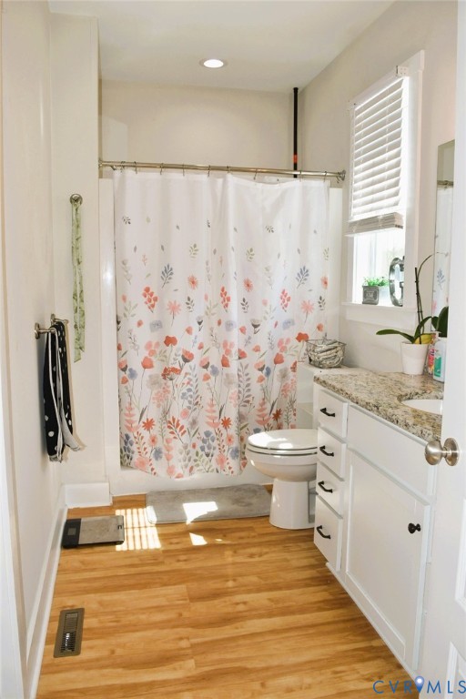 288 Moore Road Farmville, VA 23901 - Photo 23 of 33 a bathroom with a sink a toilet and a bathtub
