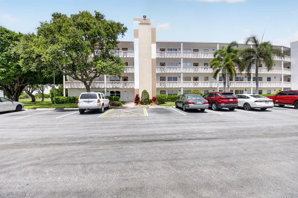 $199,000 | 3080 Cornwall East, Boca Raton, FL 33434