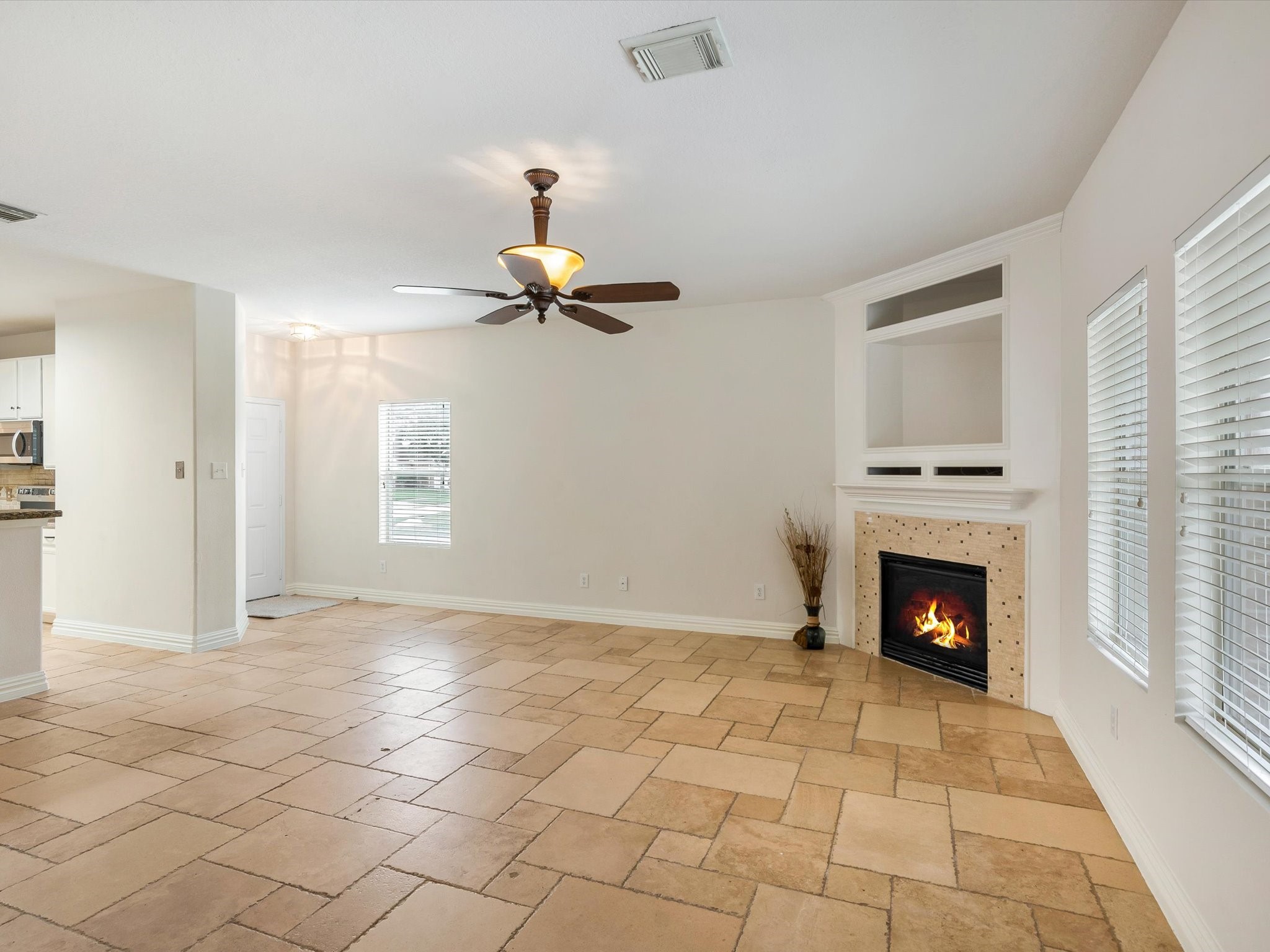 19422 Harvest Stream Way Houston, TX 77084 - Photo 8 of 41 The open layout connects seamlessly to the kitchen area, enhancing the welcoming atmosphere.