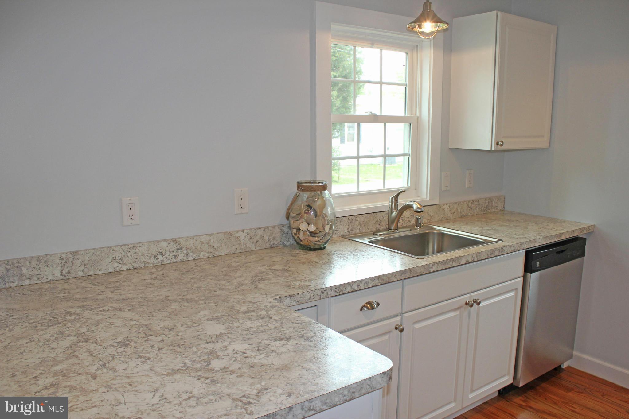 17258 Larimer Street Piney Point, MD 20674 - Photo 8 of 30 Kitchen