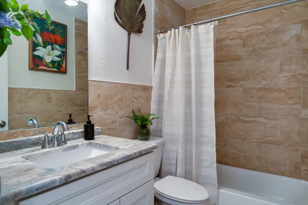 $2,200 | 1225 Carlton Court, Unit 205, Fort Pierce, FL 34949