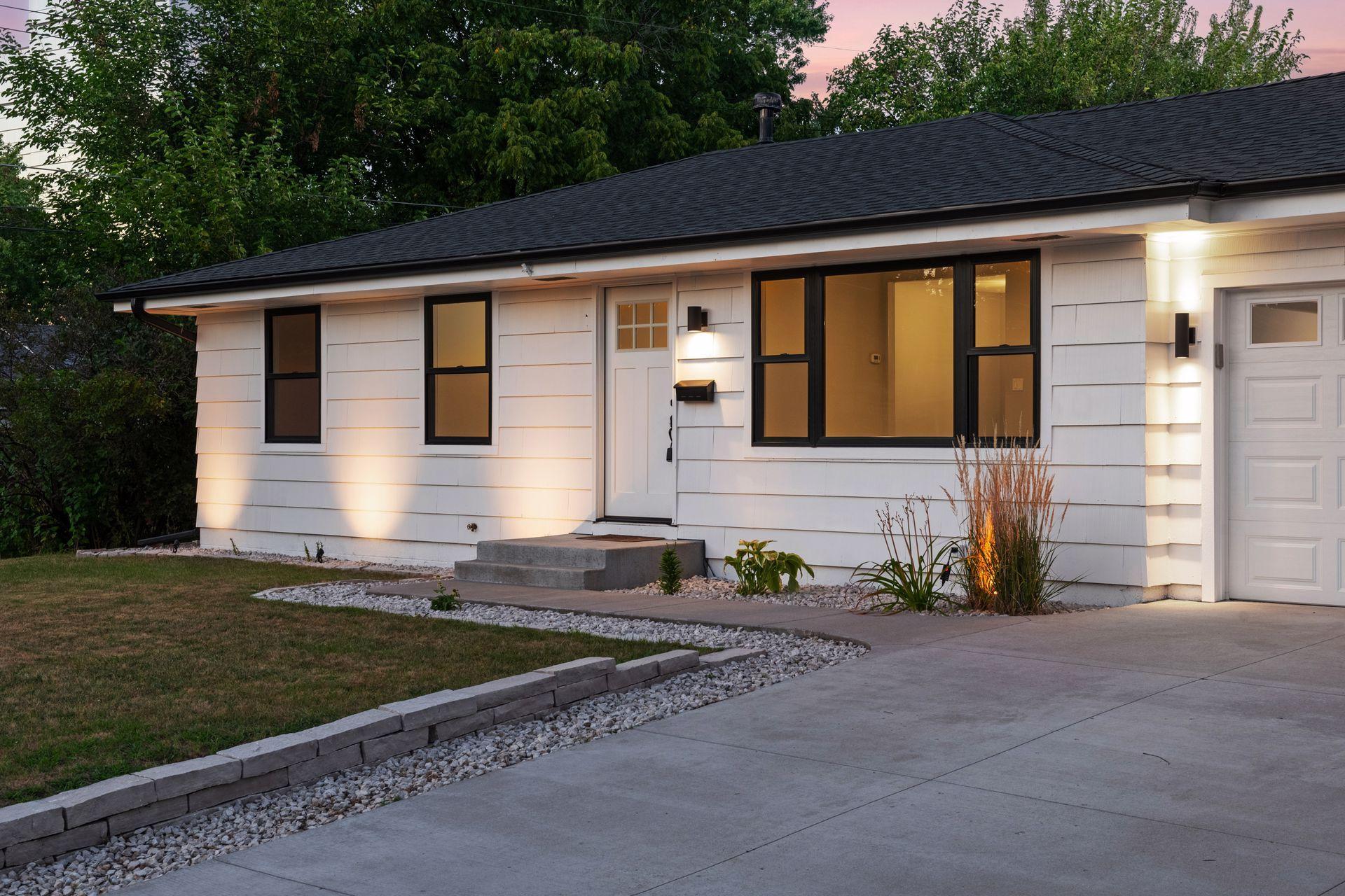 8209 Goodrich Road Bloomington, MN 55437 - Photo 6 of 38 Gallery Image 6