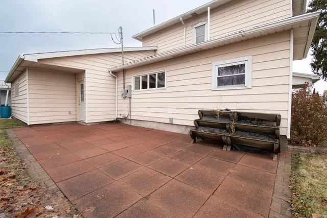 $235,900 | 220 South Main Street, Avilla, IN 46710