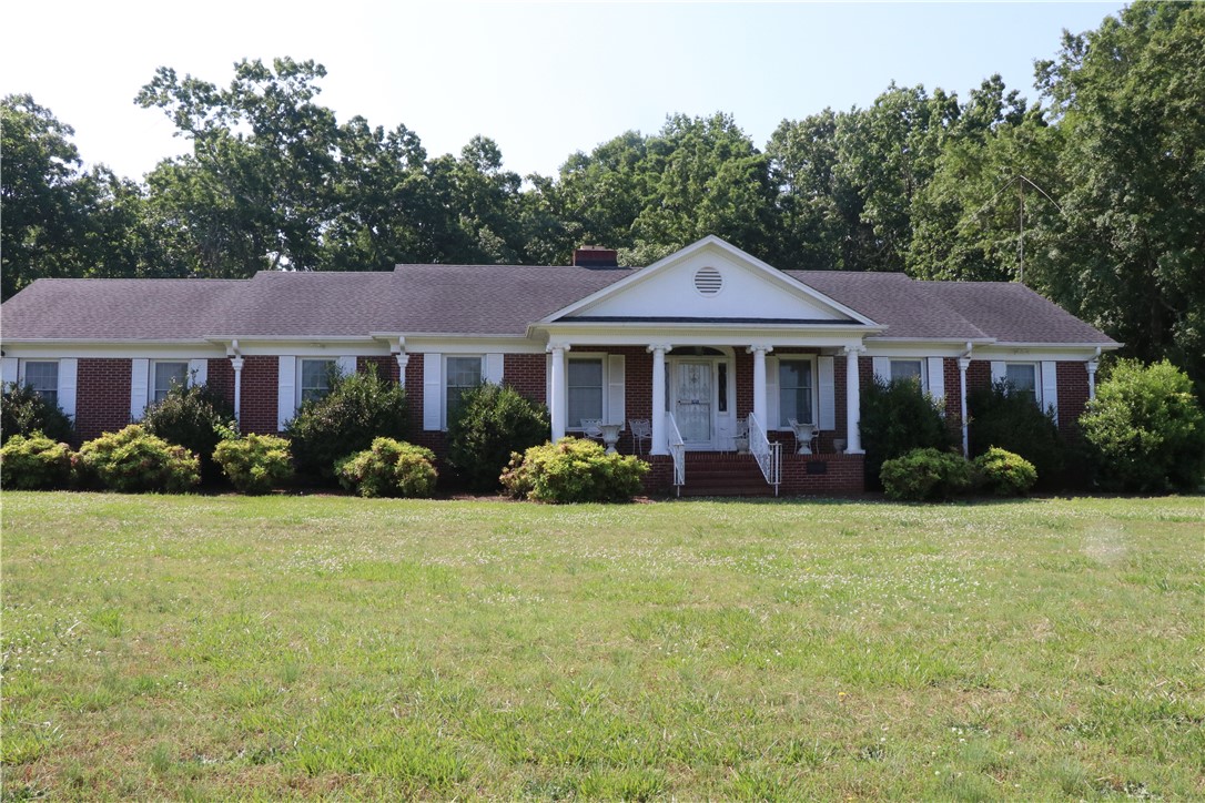 301 Hobson Road Anderson, SC 29621 - Photo 1 of 37
