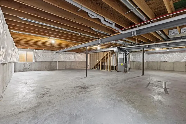 $347,500 | 31956 West 172nd Street, Gardner, KS 66030