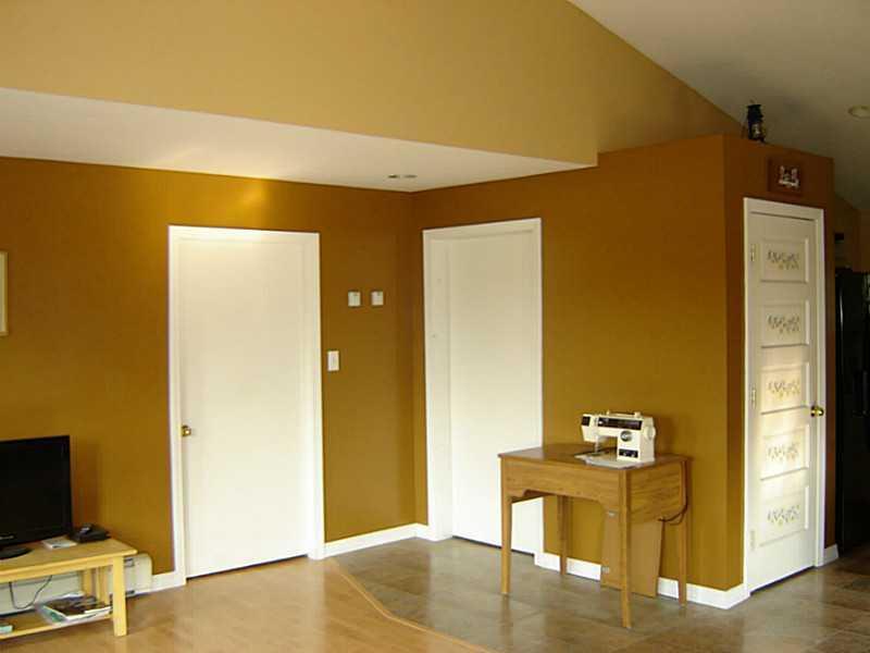 860 South Perley Brook Road Fort Kent, ME 04743 - Photo 11 of 30 Living Room.