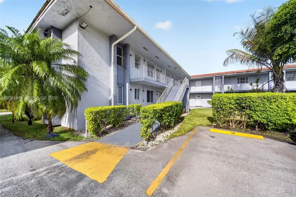 $205,000 | 4050 Northwest 135th Street, Unit 159, Opa-Locka, FL 33054