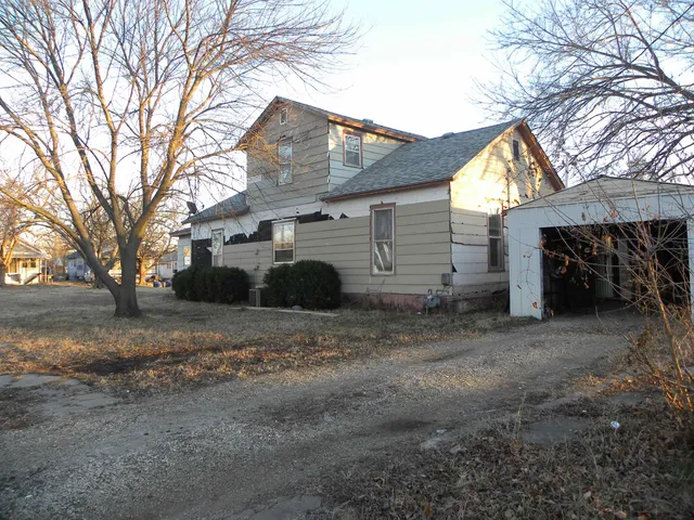 $29,900 | 103 South Walnut Street, Eureka, KS 67045