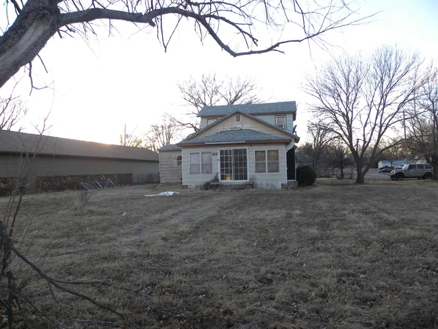 $29,900 | 103 South Walnut Street, Eureka, KS 67045