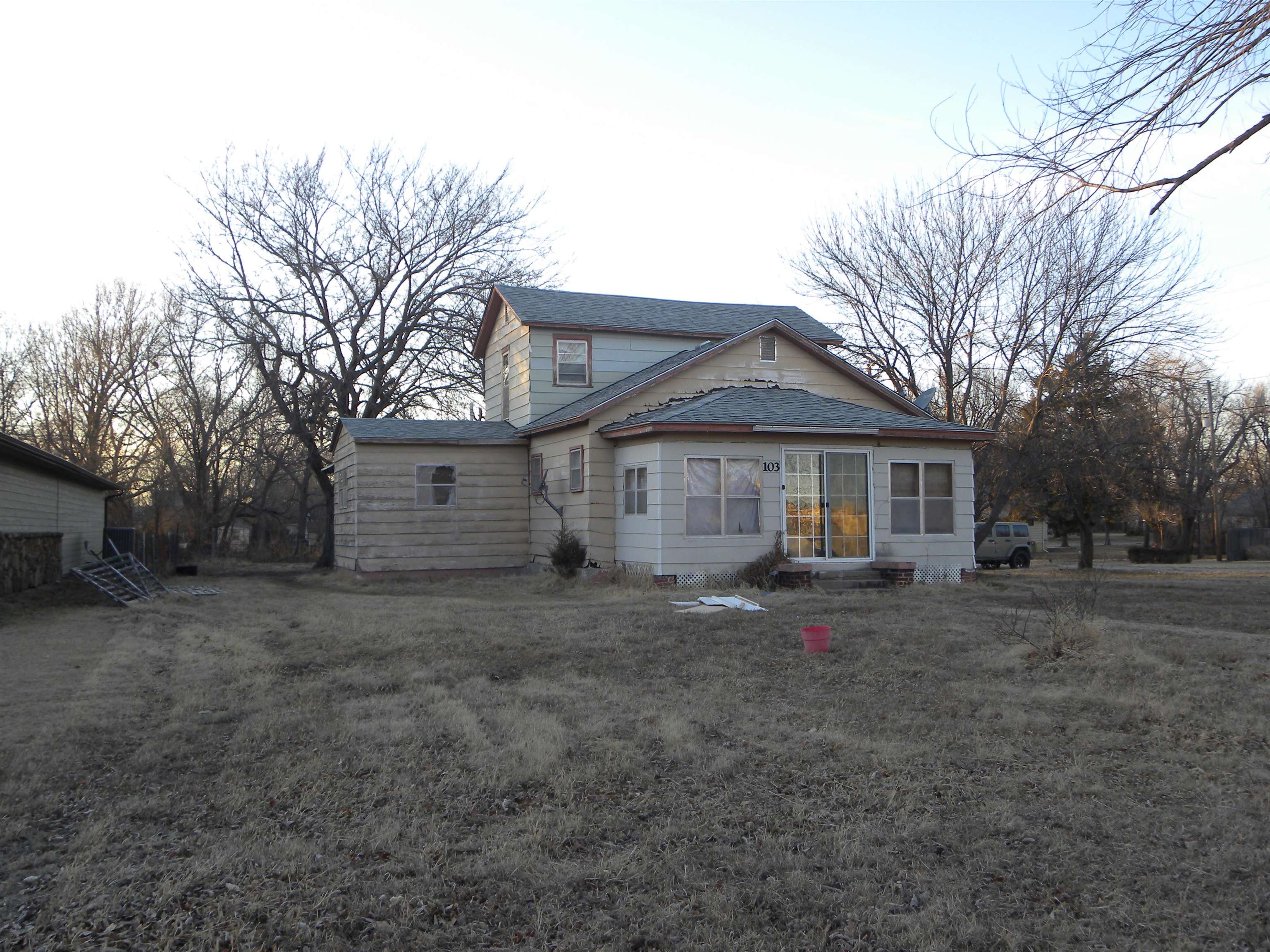 103 South Walnut Street Eureka, KS 67045 - Photo 9 of 10