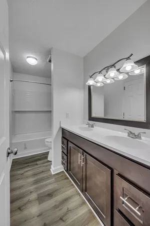 $2,000 | 200 Deerpoint Court, Hendersonville, TN 37075