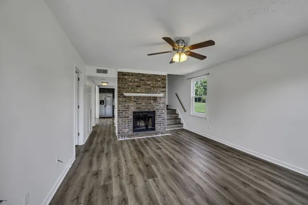 $2,000 | 200 Deerpoint Court, Hendersonville, TN 37075