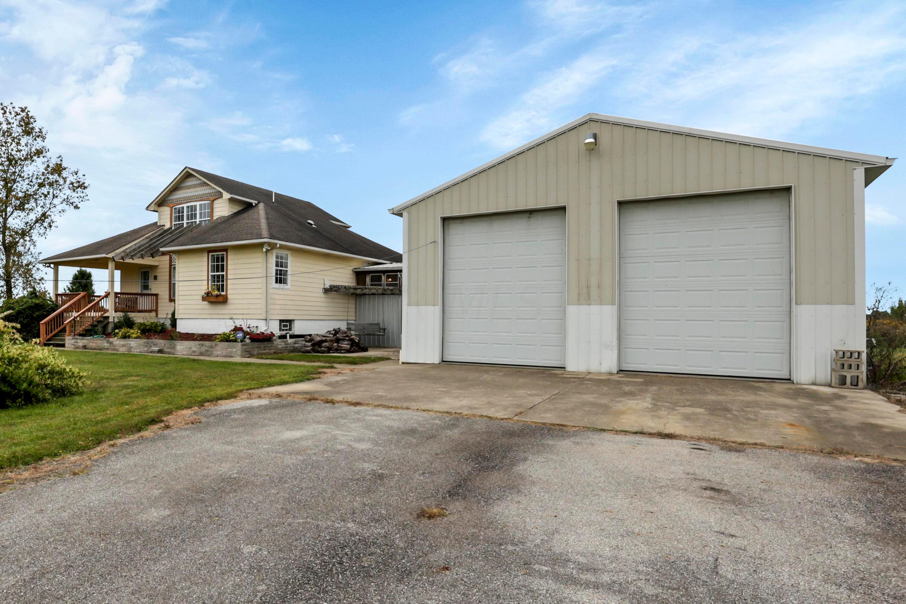 7569 Young Road Orient, OH 43146 - Photo 14 of 74 0N4A5646 copy