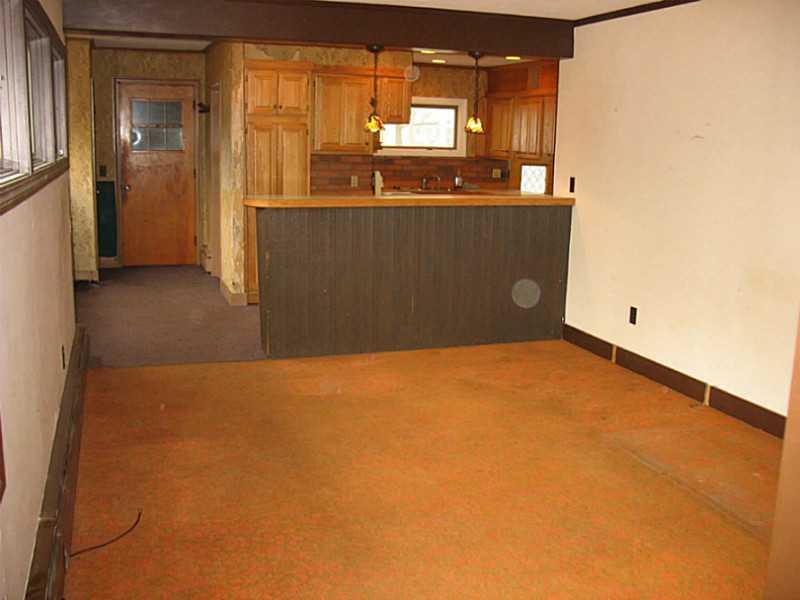 4 Spruce Street Saco, ME 04072 - Photo 20 of 30 Family Room. View from front door