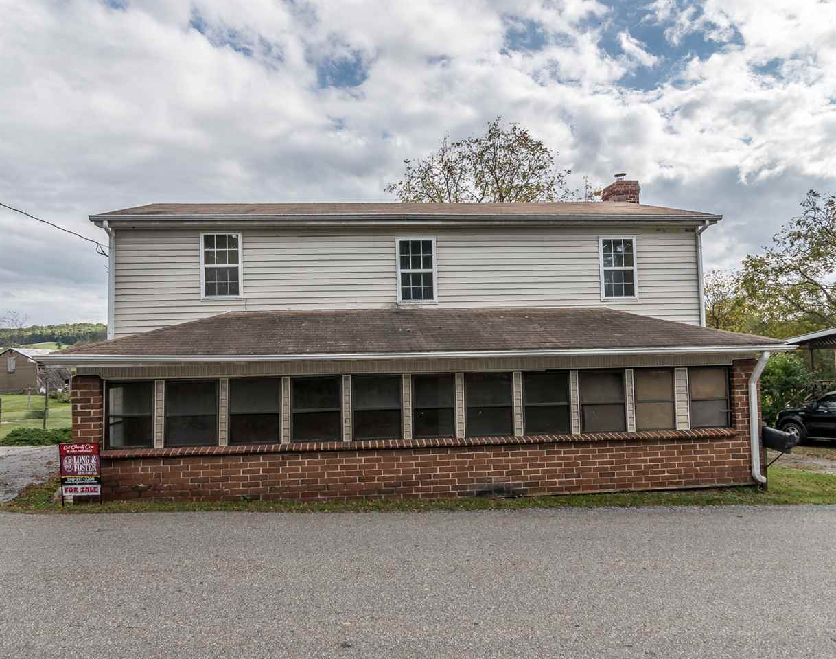 3672 Middlebrook Village Road Middlebrook, VA 24459 - Photo 4 of 45 a front view of a house with a yard