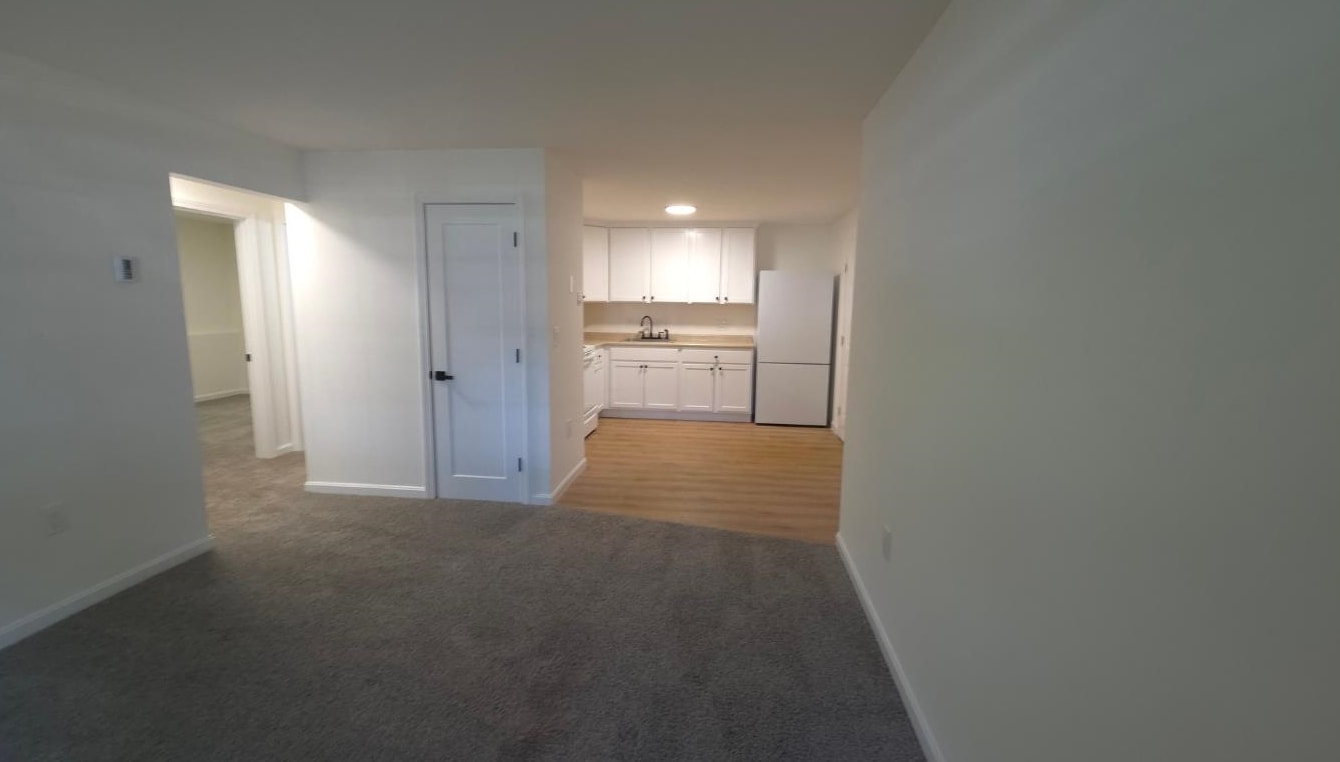 185 Loudon Road, Unit 8 Concord, NH 03301 - Photo 5 of 14 Gallery Image 5