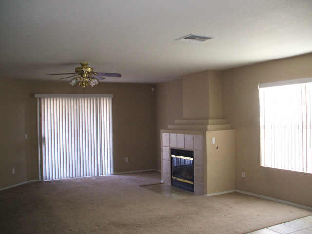 910 East Pedro Road Phoenix, AZ 85042 - Photo 2 of 6 Additional Photo