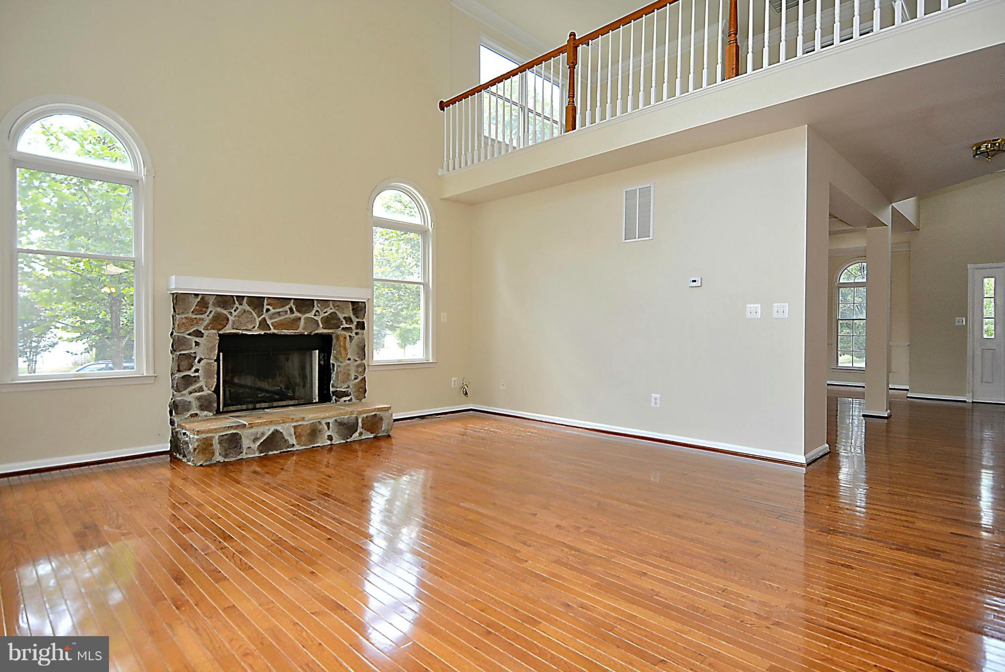 43641 Intrepid Street Chantilly, VA 20152 - Photo 11 of 30 Family Room
