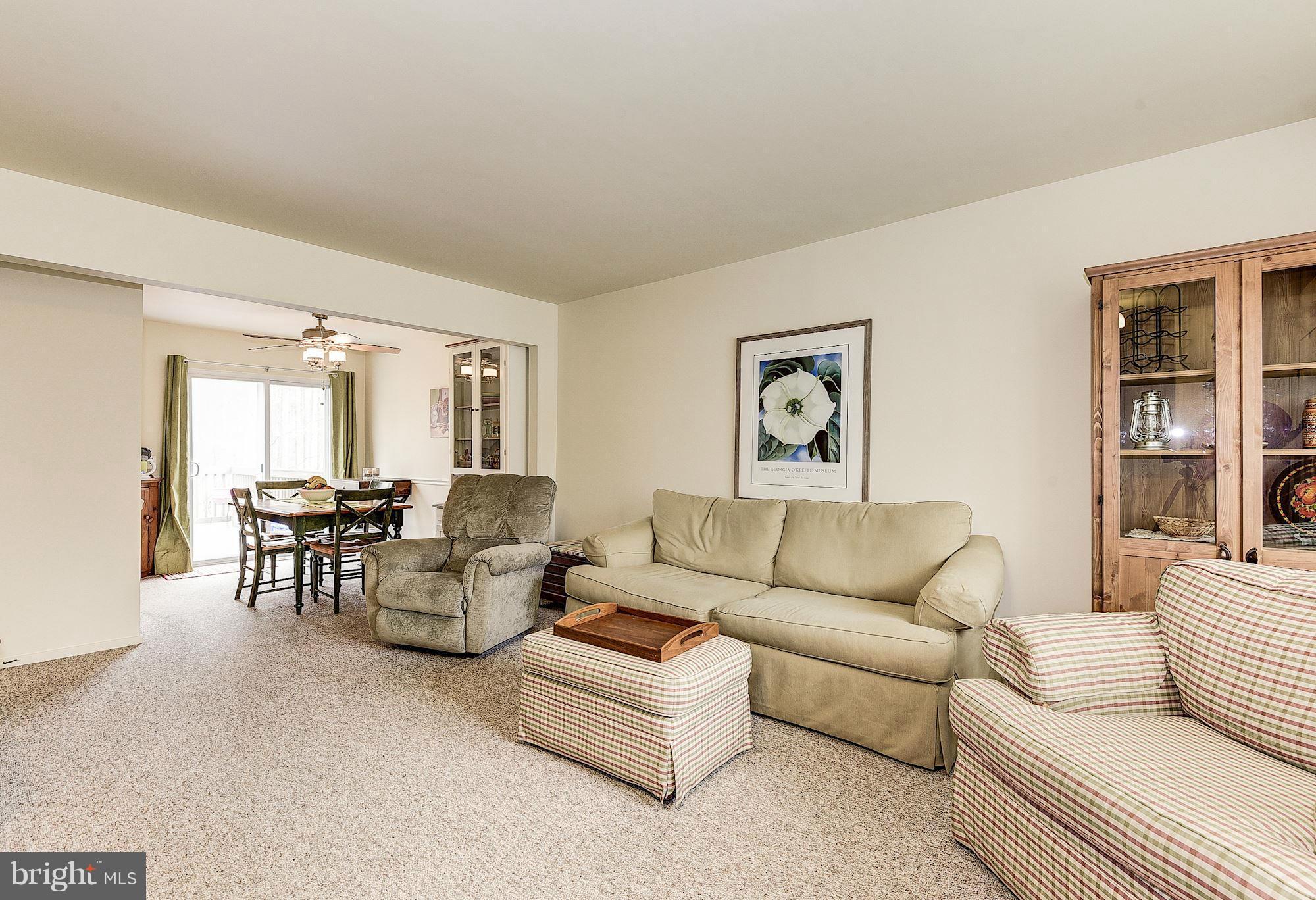 1357 Alderton Lane Silver Spring, MD 20906 - Photo 4 of 30 Living Room