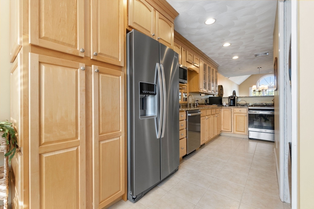 281 Rowley Bridge Road, Unit 3 Topsfield, MA 01983 - Photo 8 of 35 Gallery Image 8